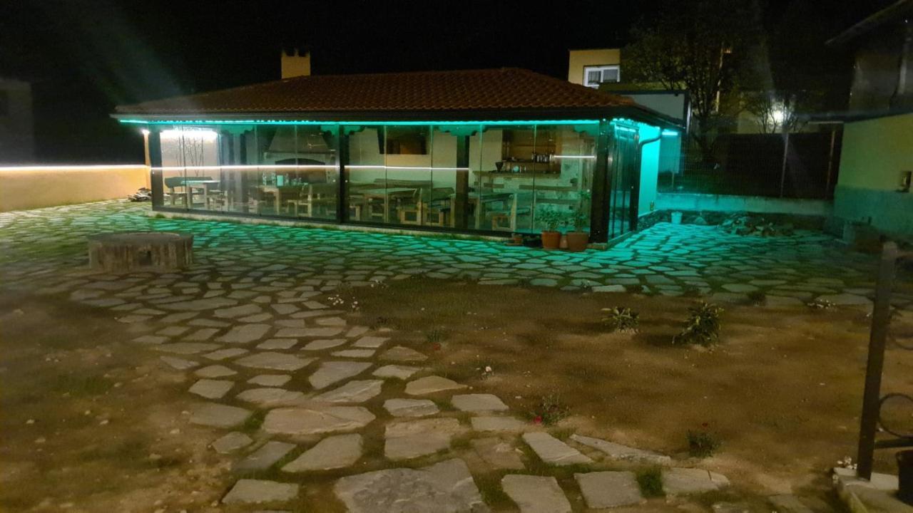 Guesthouse Nefertiti Smolyan Buitenkant foto