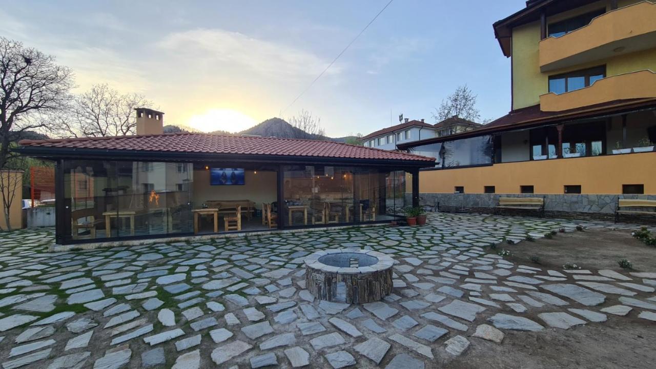 Guesthouse Nefertiti Smolyan Buitenkant foto