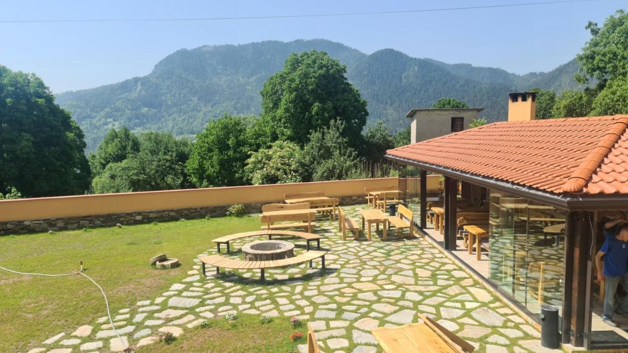 Guesthouse Nefertiti Smolyan Buitenkant foto